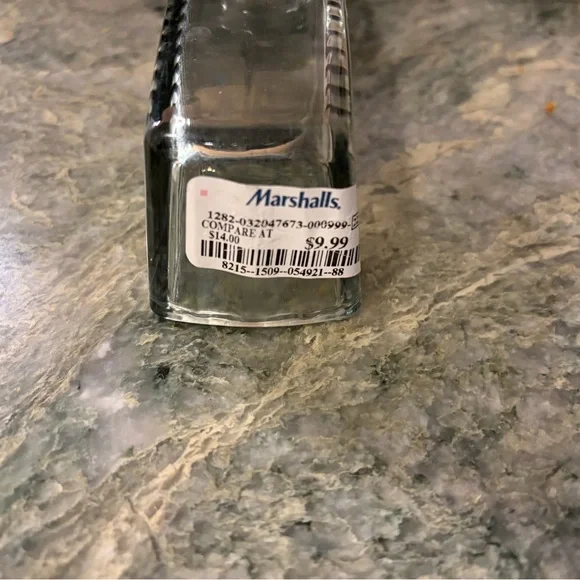 Glass Butter Dish with Lid - Picture 4 of 4